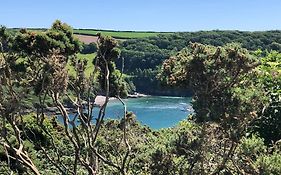 Spacious Cottage In The Village Of Wembury